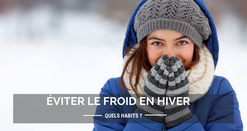 Une personne dans le froid en hiver qui se demande comment s'habiller l'hiver pour ne pas avoir froid