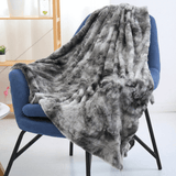 Plaid fausse fourrure loup